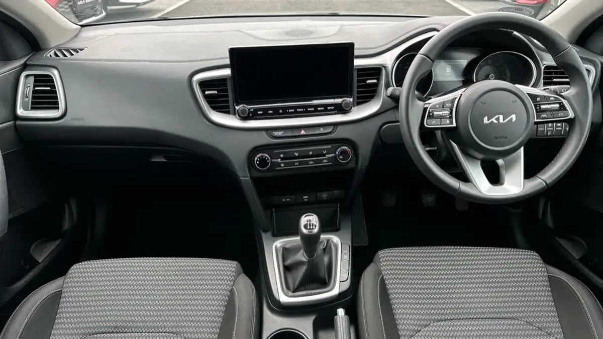 2024-kia-ceed-15-t-gdi-2-138bhp-sportswagon-big-5