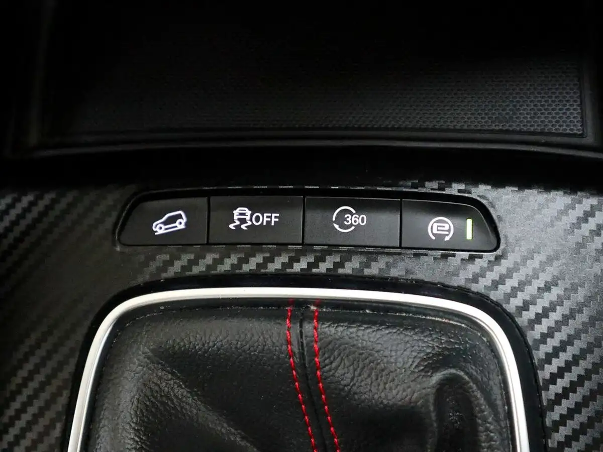 2020-mg-zs-suv-15-vti-tech-exclusive-106ps-big-32