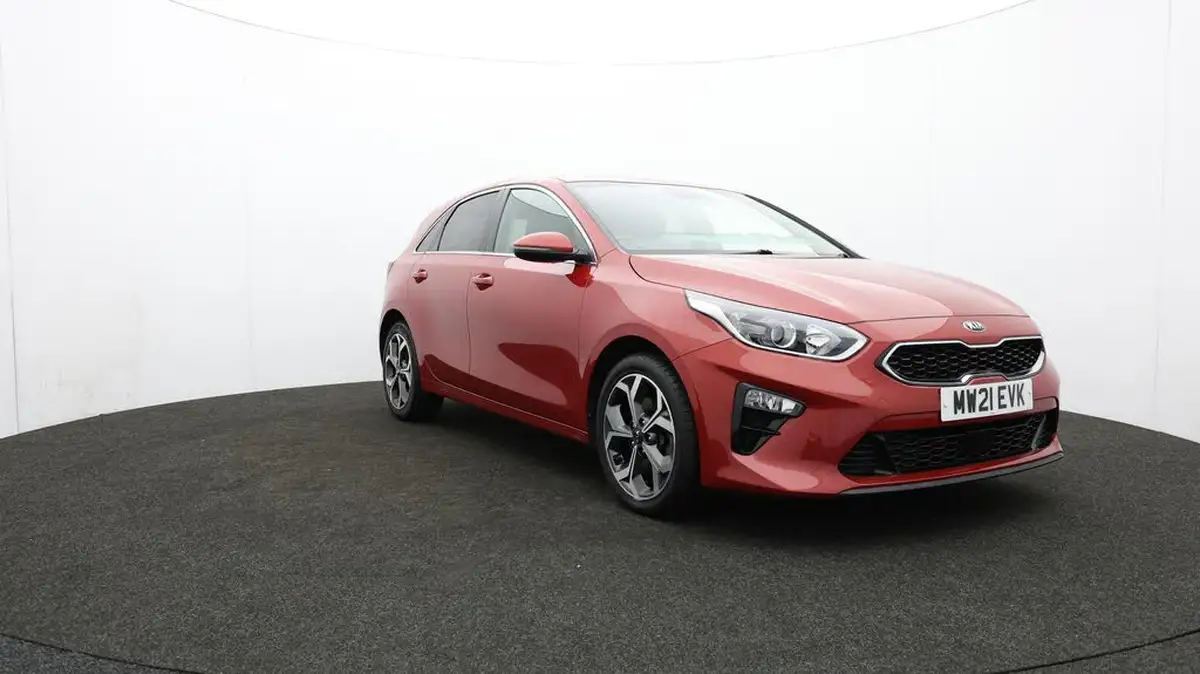 2021-kia-ceed-16crdi-3-48v-mhev-hatchback-big-51