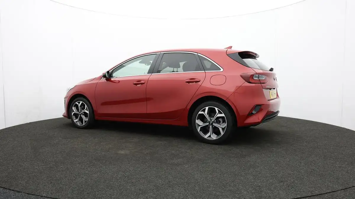 2021-kia-ceed-16crdi-3-48v-mhev-hatchback-big-75