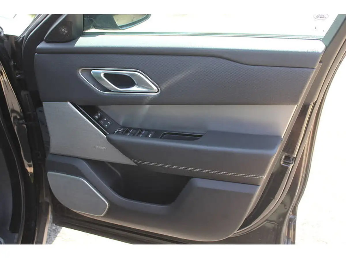 2020-land-rover-range-rover-velar-20-d240-r-dynamic-se-big-21