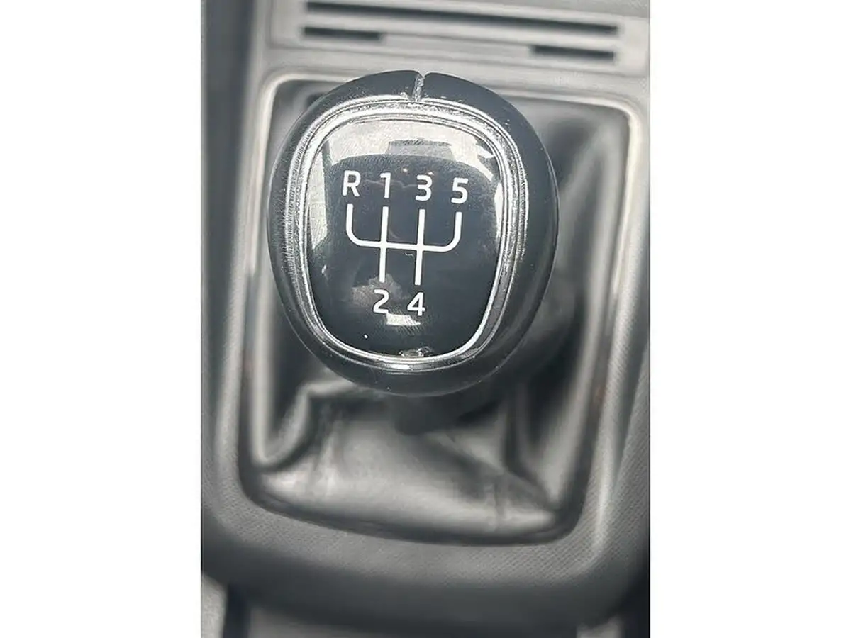 2018-skoda-fabia-10-tsi-colour-edition-big-15
