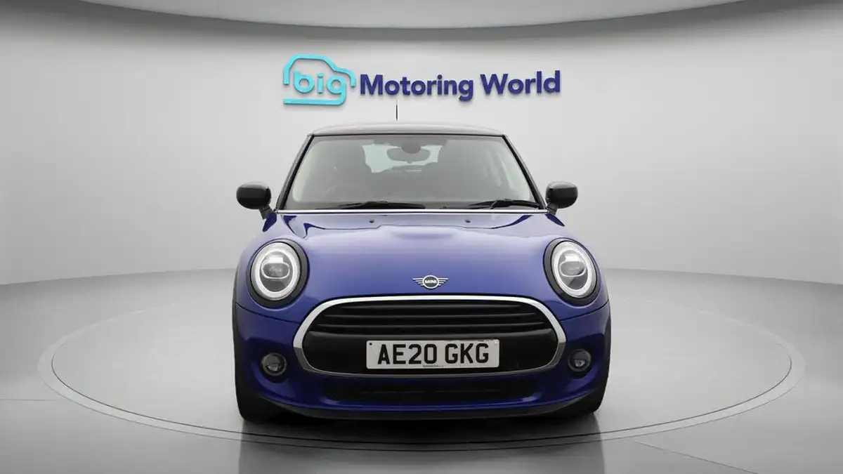 2020-mini-cooper-15-cooper-classic-nav-hatchback-3d-big-2