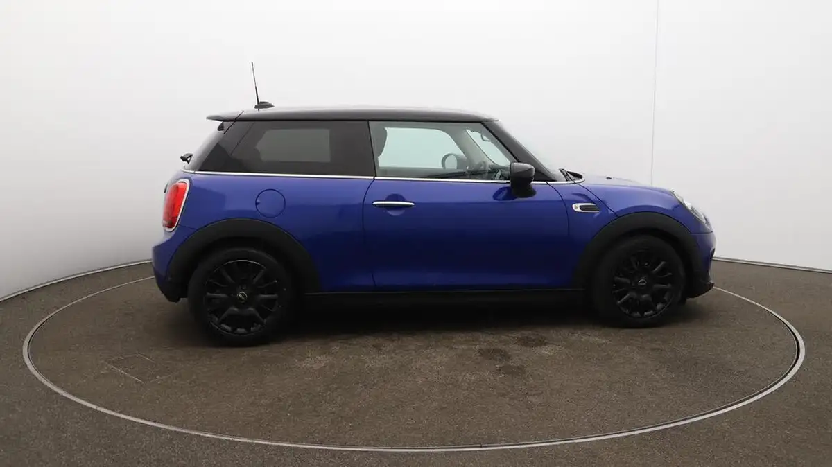 2020-mini-cooper-15-cooper-classic-nav-hatchback-3d-big-50