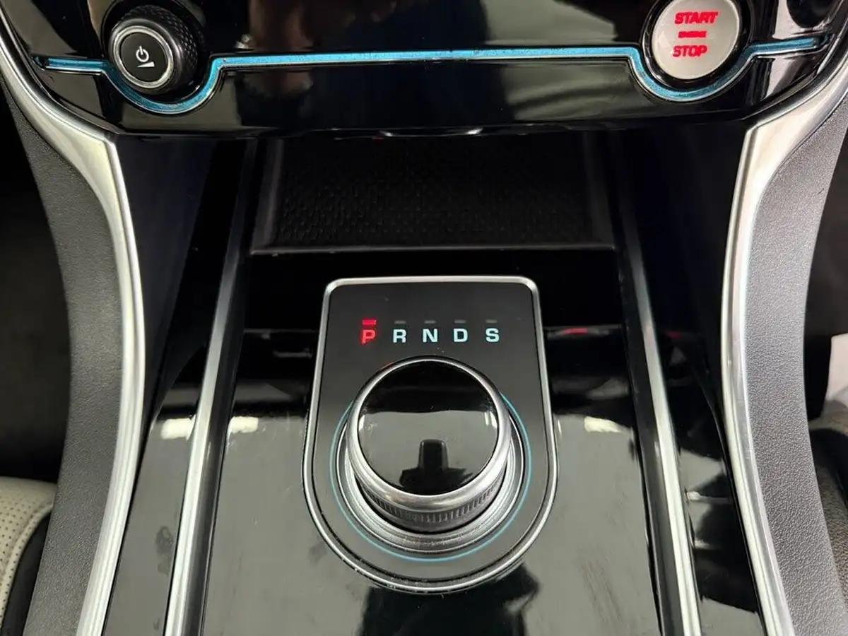 2018-jaguar-xf-20i-r-sport-200ps-saloon-4d-1999cc-big-42