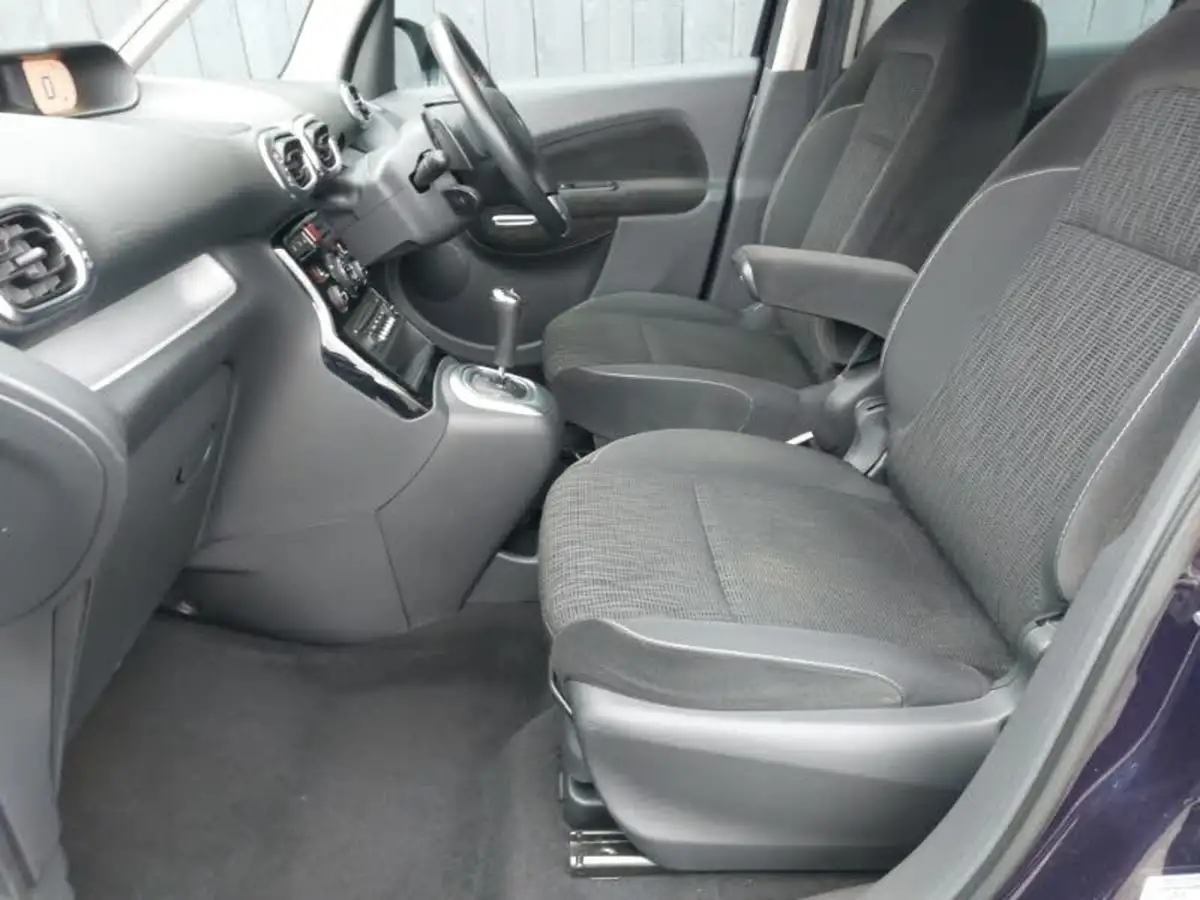 2015-citroen-c3-picasso-16-exclusive-etg6-big-4