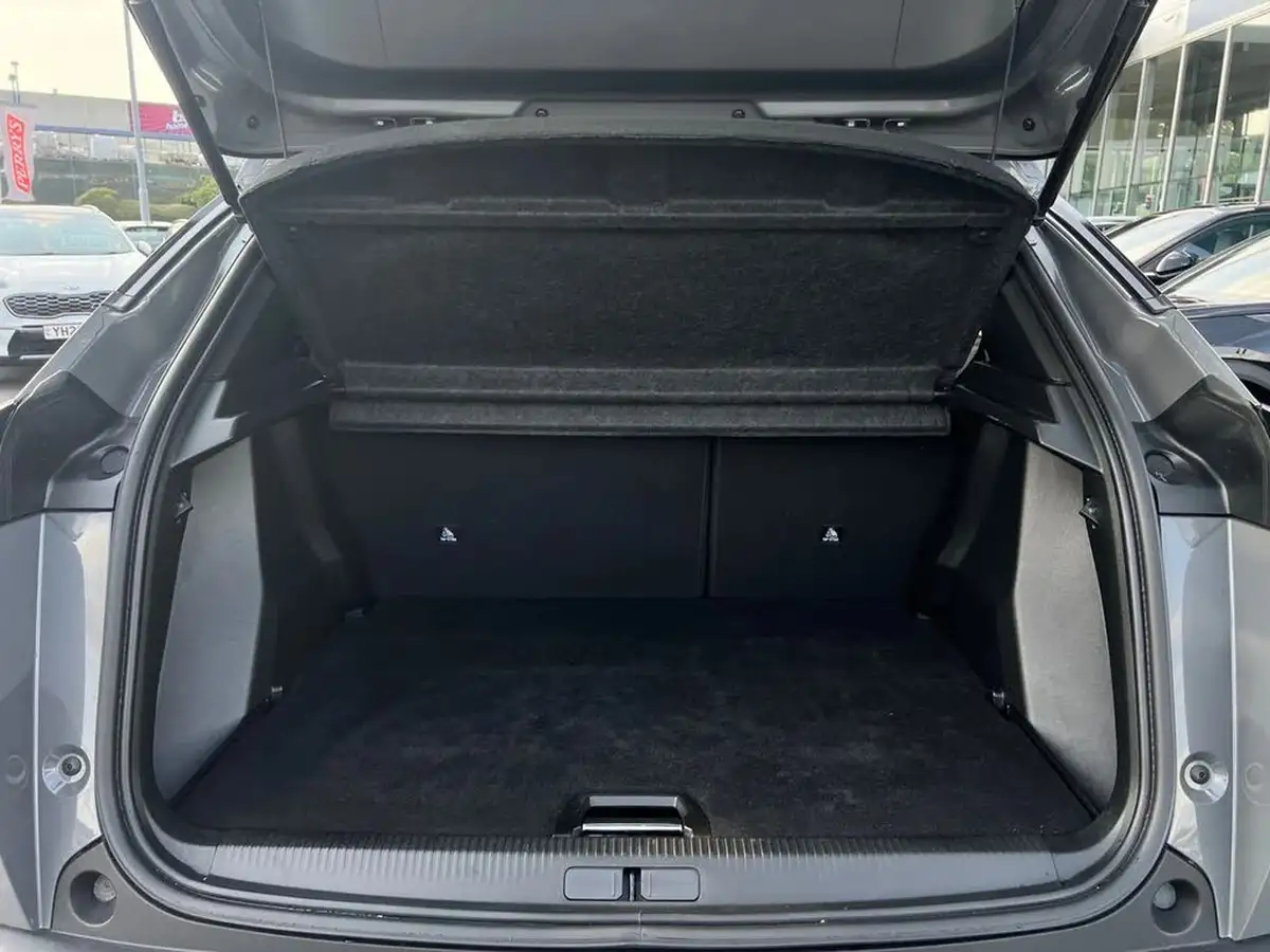2024-peugeot-2008-suv-12-puretech-allure-136ps-hybrid-e-dsc6-big-22