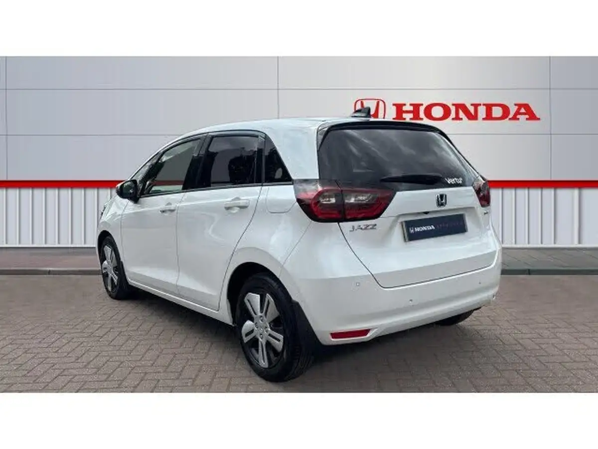 2021-honda-jazz-15-i-mmd-ex-107ps-big-2