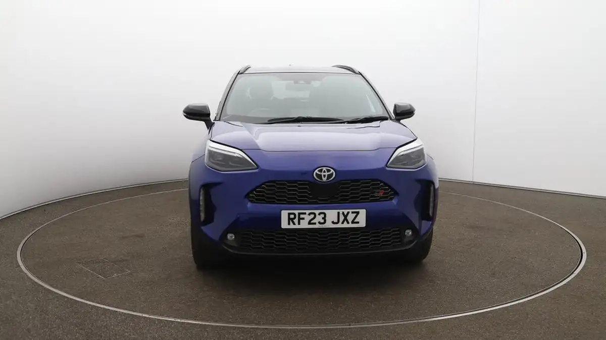 2023-toyota-yaris-cross-15-vvt-i-gr-sport-big-39