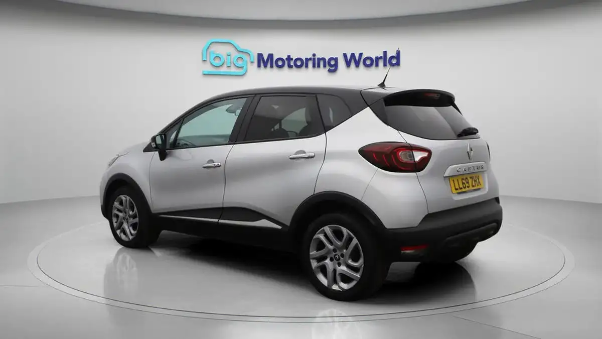 2019-renault-captur-13-tce-iconic-150bhp-ss-edc-auto-big-5
