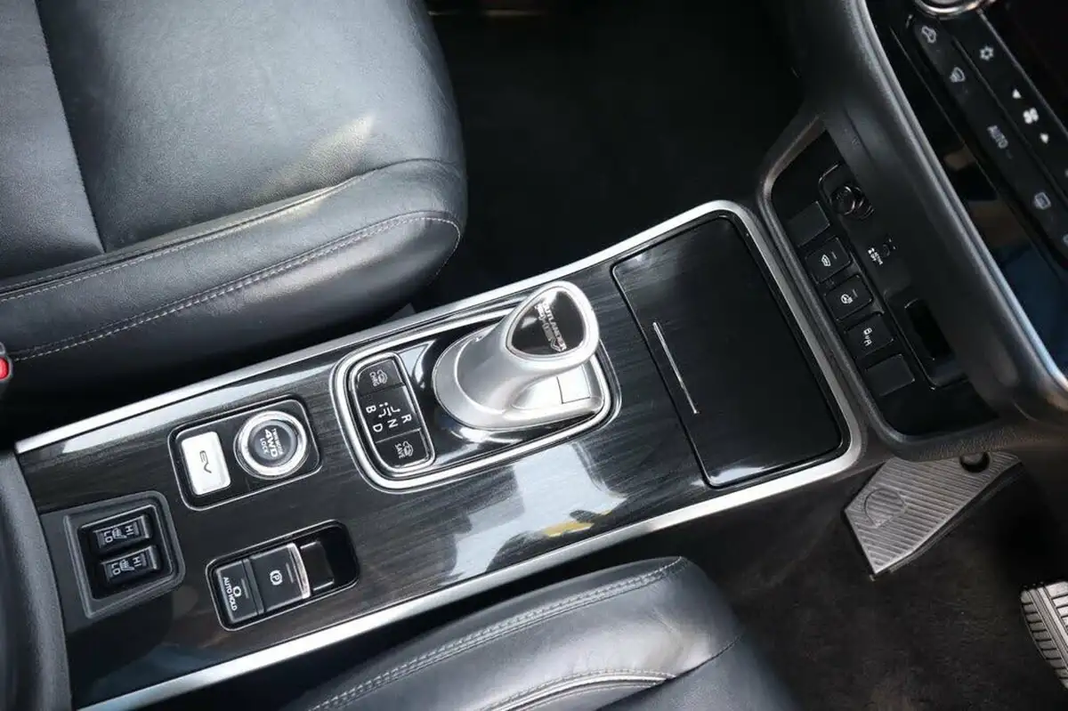 2018-mitsubishi-outlander-20-4hs-phev-5st-big-13