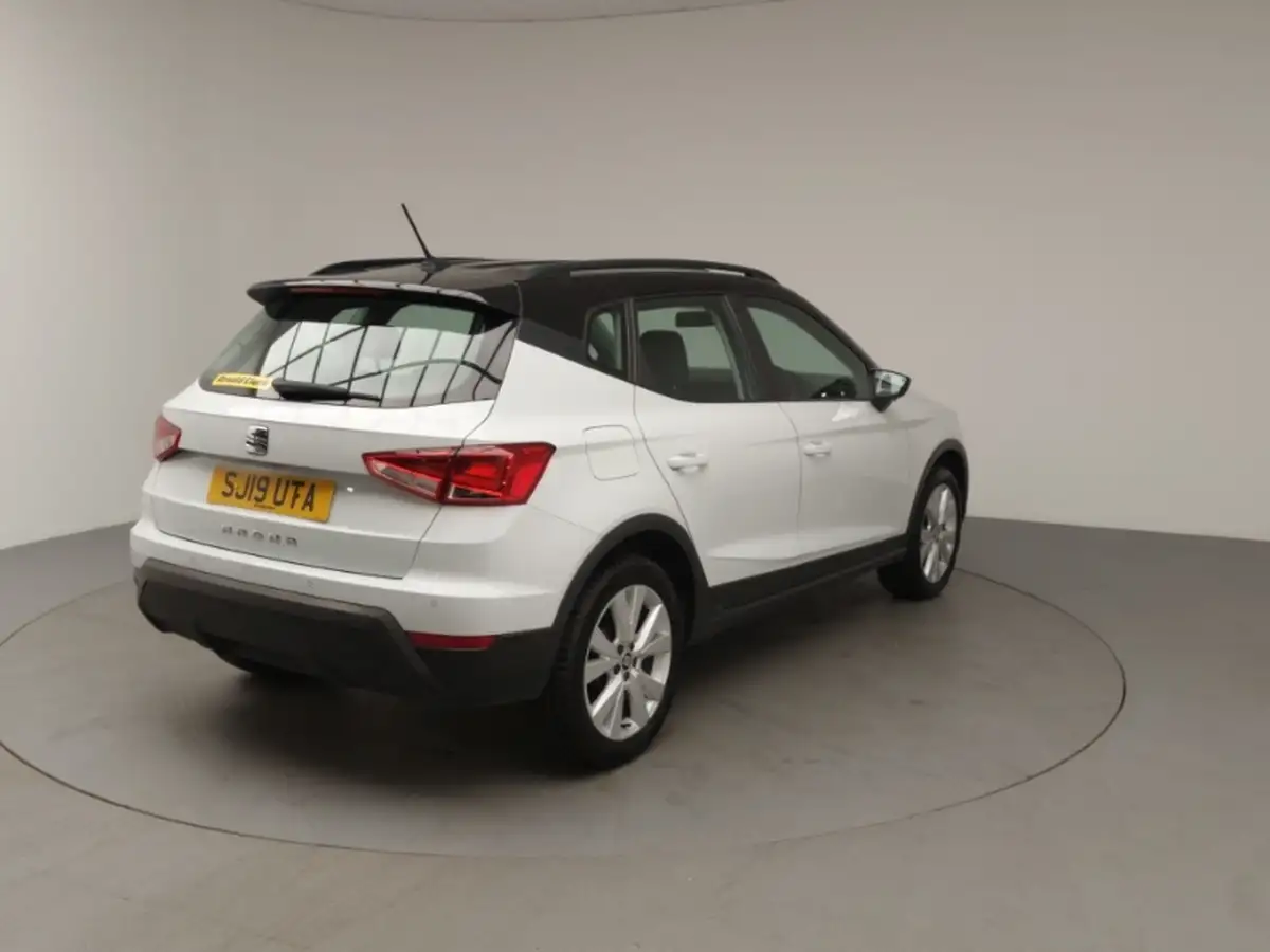 2019-seat-arona-10-tsi-se-technology-95ps-ss-big-1