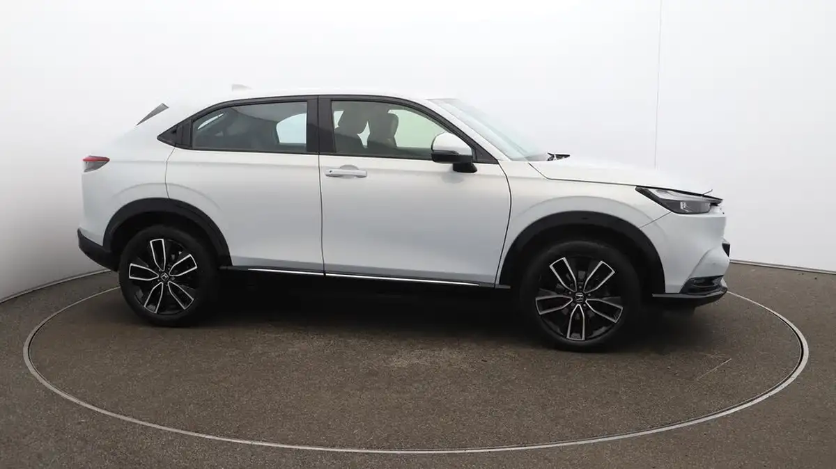 2022-honda-hr-v-15-i-mmd-advance-big-48