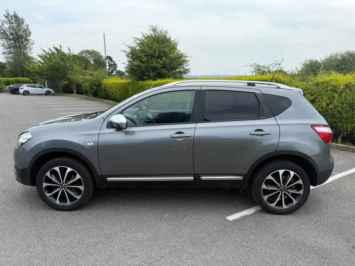 2012-nissan-qashqai-16-n-tec-big-4