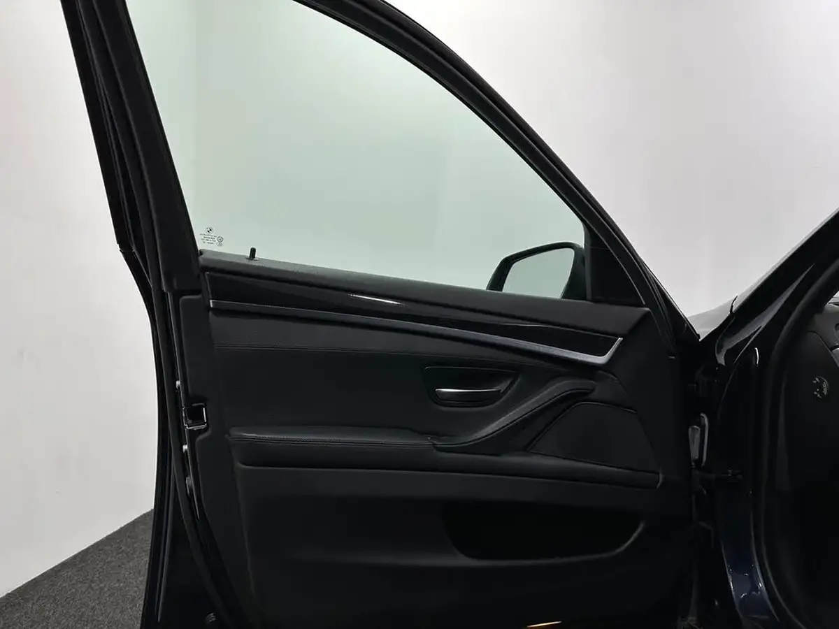 2014-bmw-5-series-20td-520d-se-touring-big-34