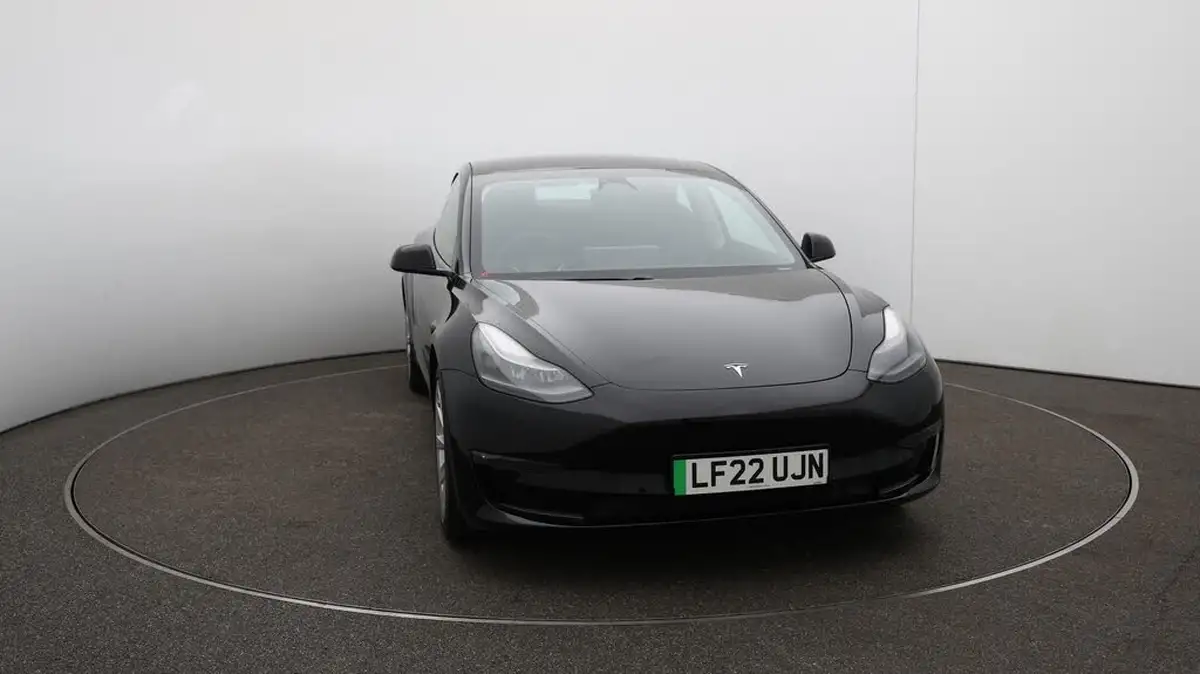 2022-tesla-model-3-e-long-range-big-41