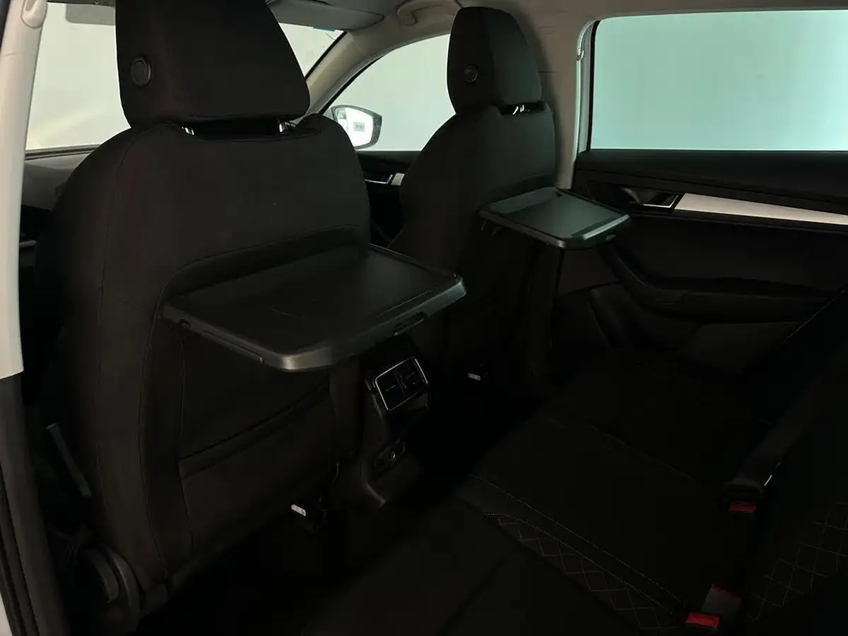 2021-skoda-karoq-15-tsi-se-big-19