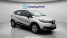 2020-renault-captur-09-tce-play-small-1
