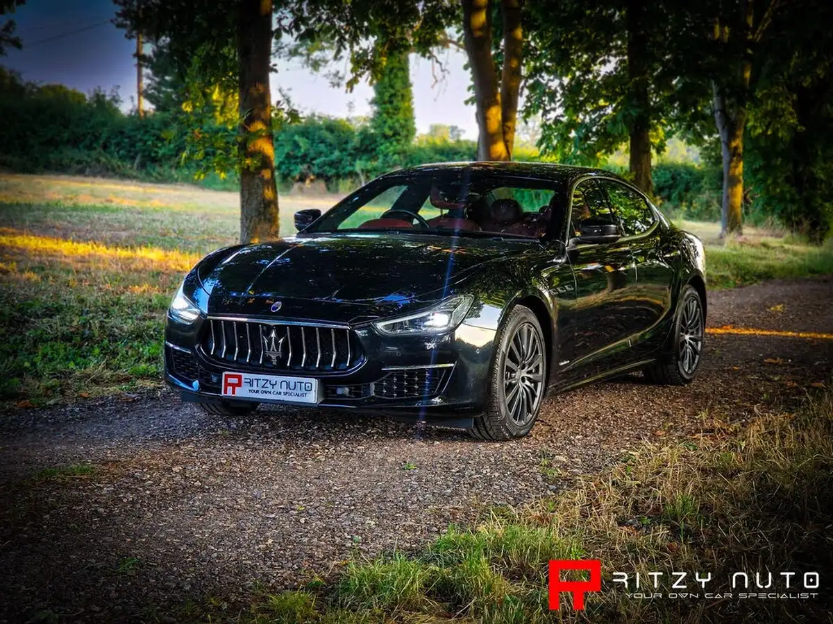 2017-maserati-ghibli-30-s-granlusso-ss-big-28