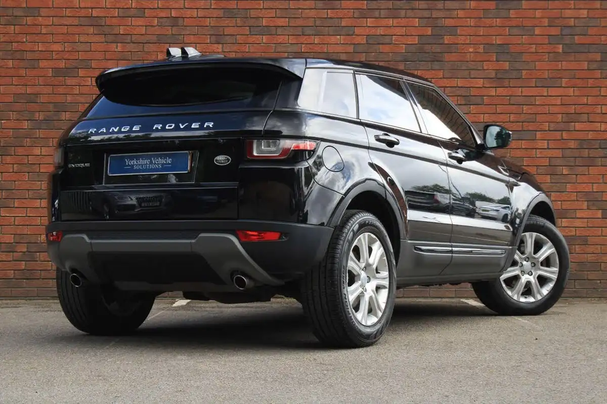2017-land-rover-range-rover-evoque-20td4-se-tech-hatchback-5d-big-15