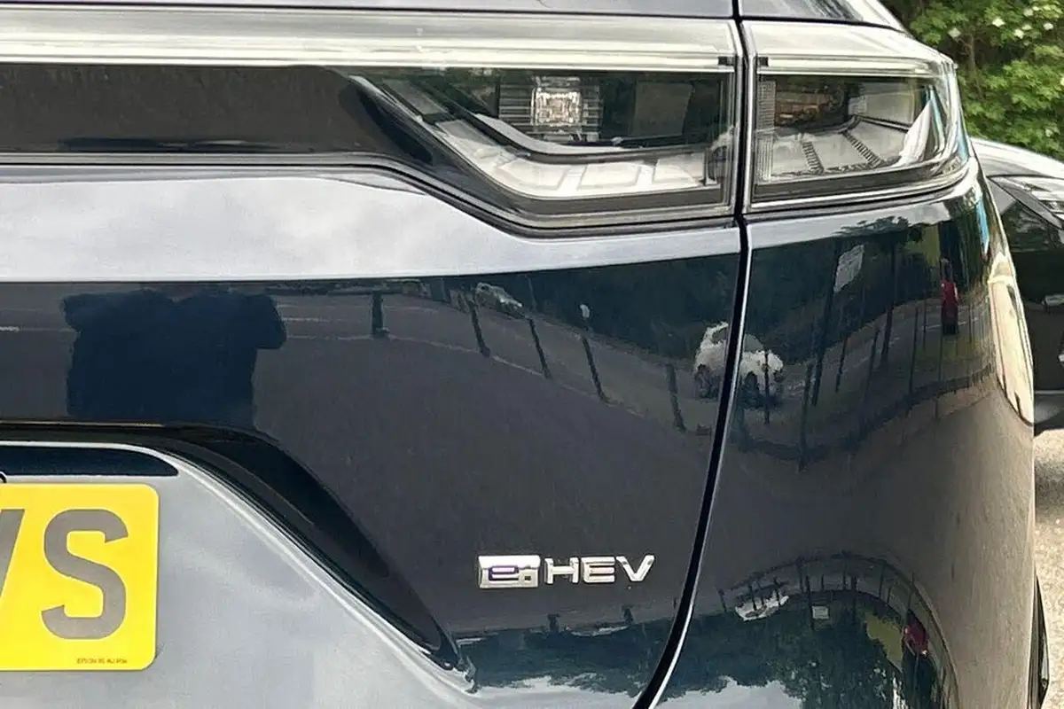 2022-honda-hr-v-15-i-mmd-advance-style-big-44