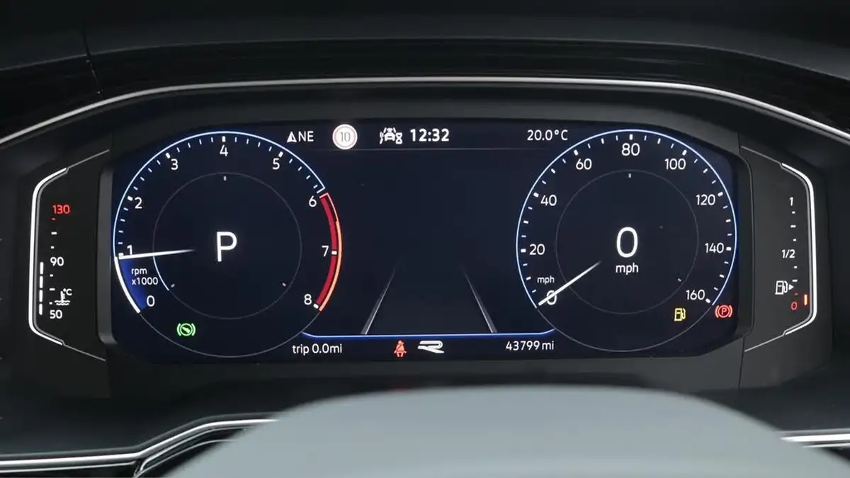 2022-volkswagen-polo-10-tsi-r-line-110ps-dsg-big-10