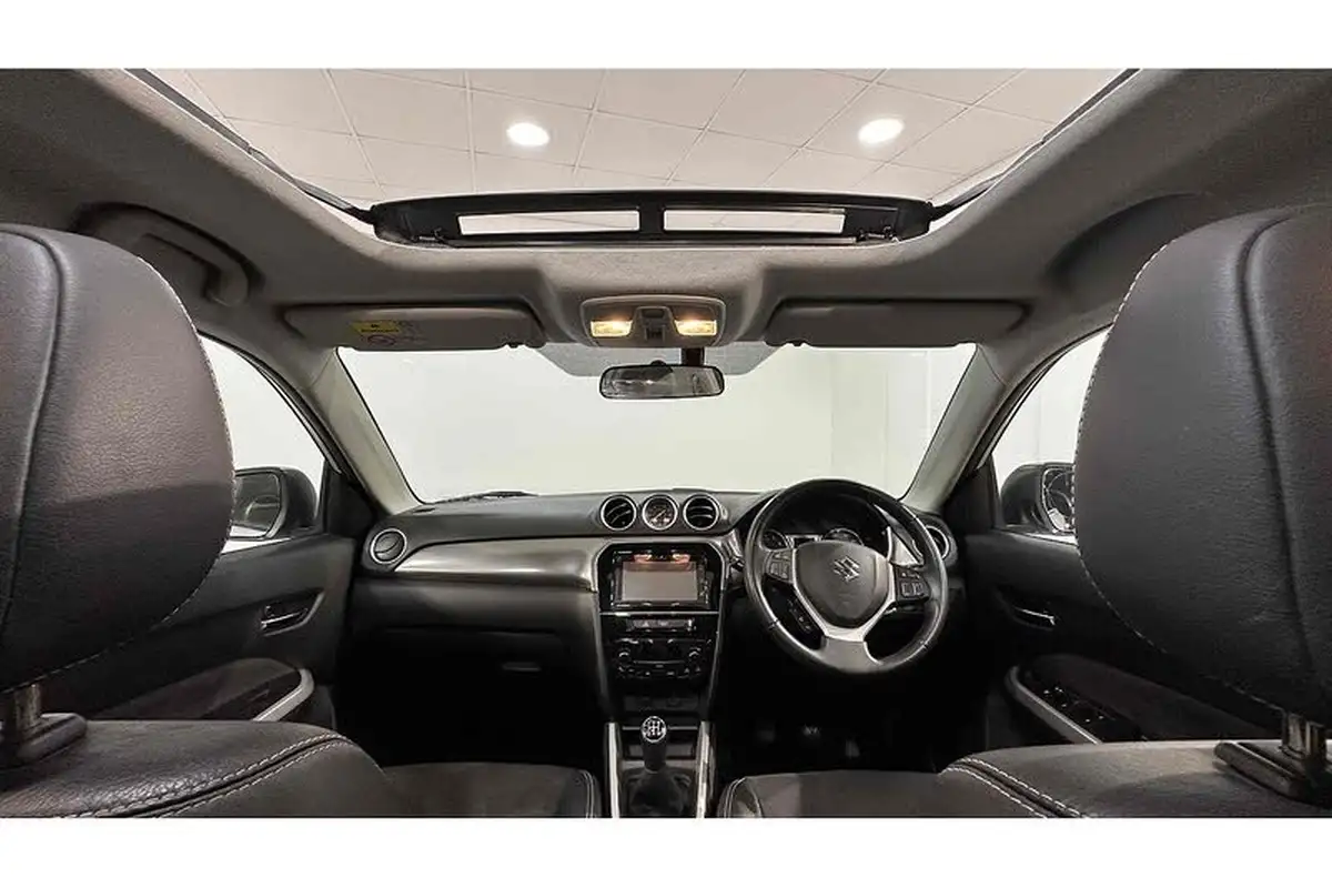 2018-suzuki-vitara-16-sz5-big-1