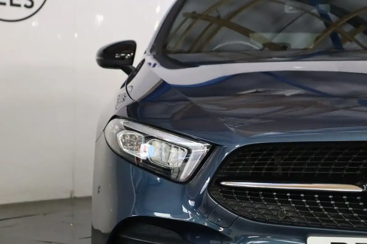 2022-mercedes-benz-a-class-13-a180-amg-line-executive-edition-hatchback-5d-7g-dct-big-10