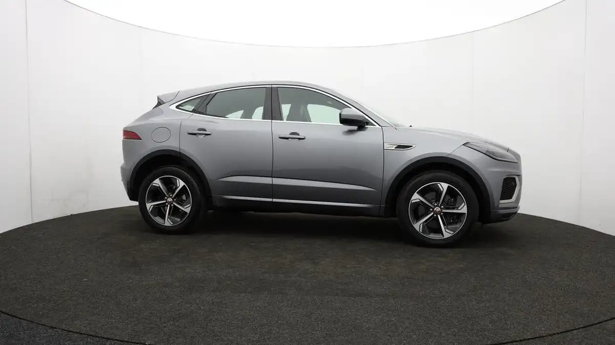 2021-jaguar-e-pace-20-d200-r-dynamic-se-big-45
