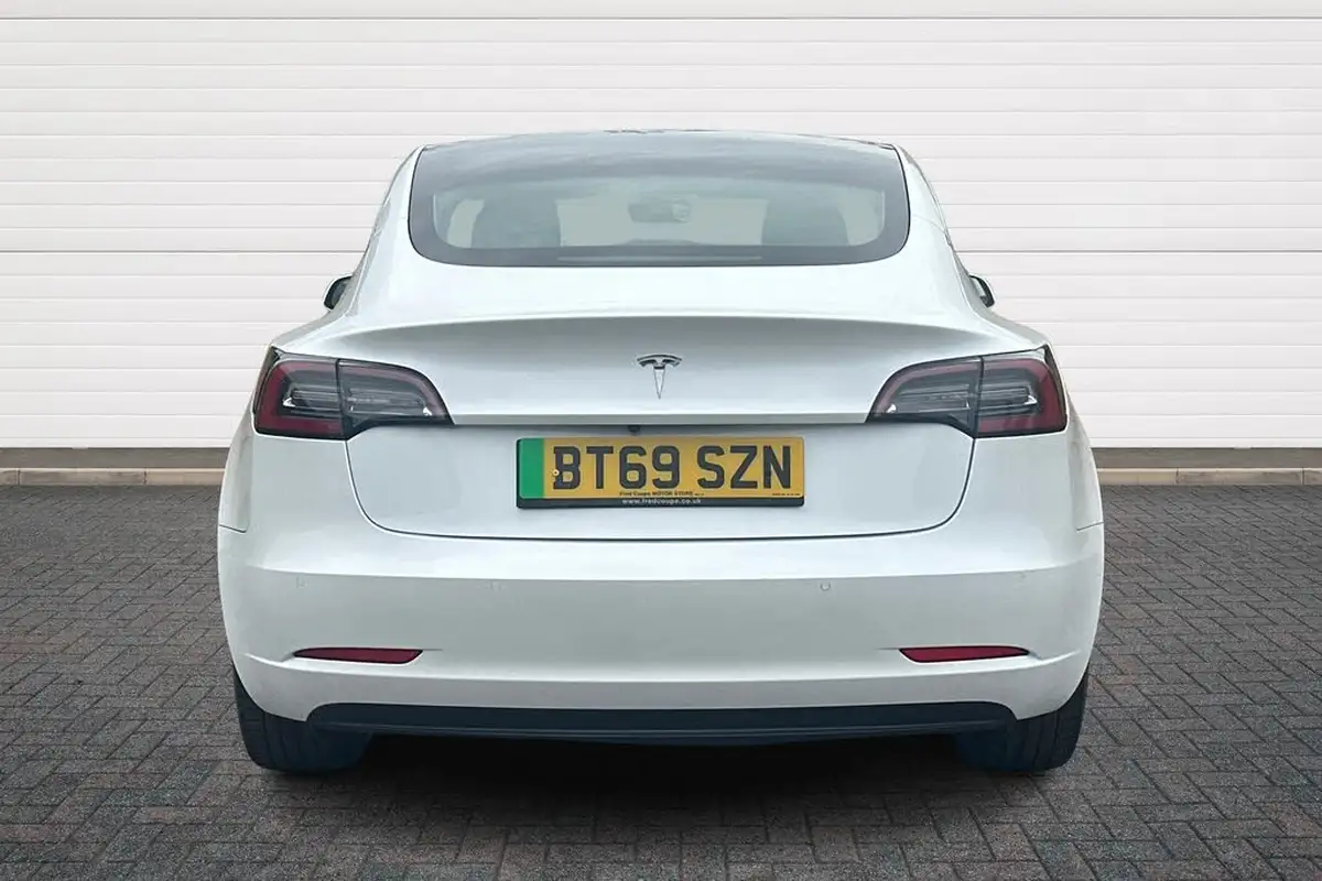 2019-tesla-model-3-e-standard-plus-big-11