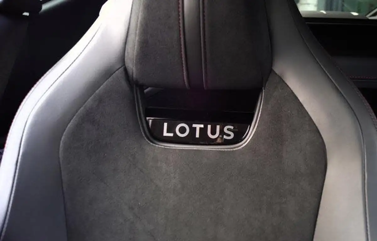 2025-lotus-emira-35-first-edition-v6-big-13