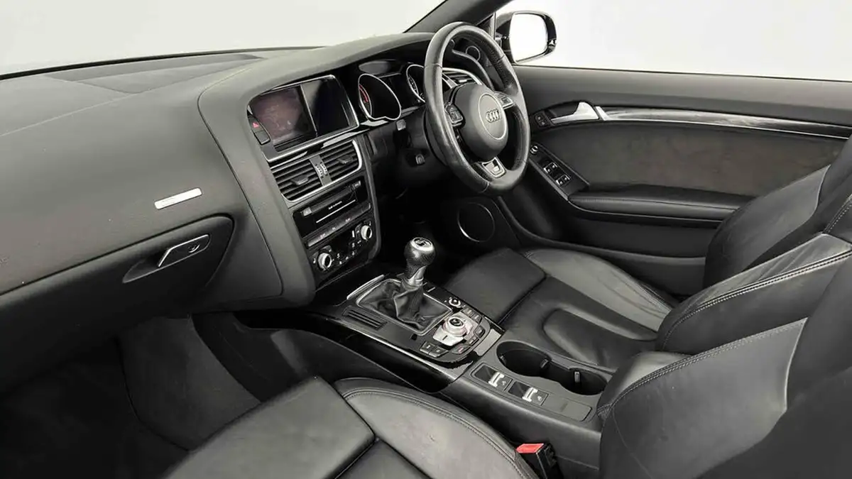 2016-audi-a5-20-tdi-s-line-special-edition-plus-150ps-big-3