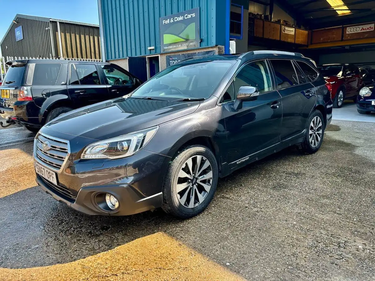 2017-subaru-outback-20td-se-premium-lineartronic-big-2