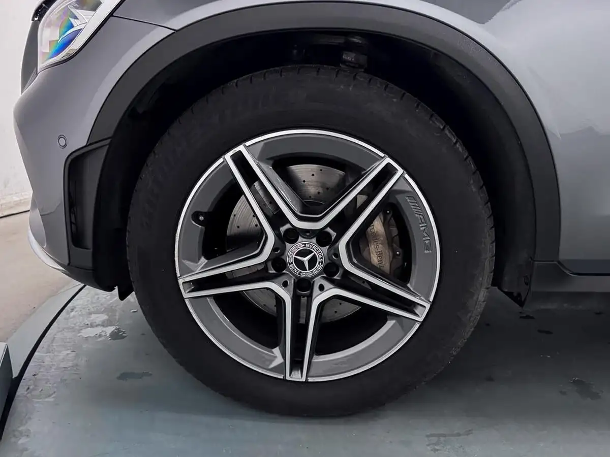 2021-mercedes-benz-glc-class-20d-glc220d-amg-line-station-wagon-5d-1950cc-4matic-plus-big-54
