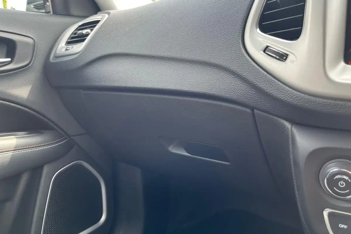 2021-jeep-compass-14-multiair-ii-longitude-168bhp-4x4-auto-big-24