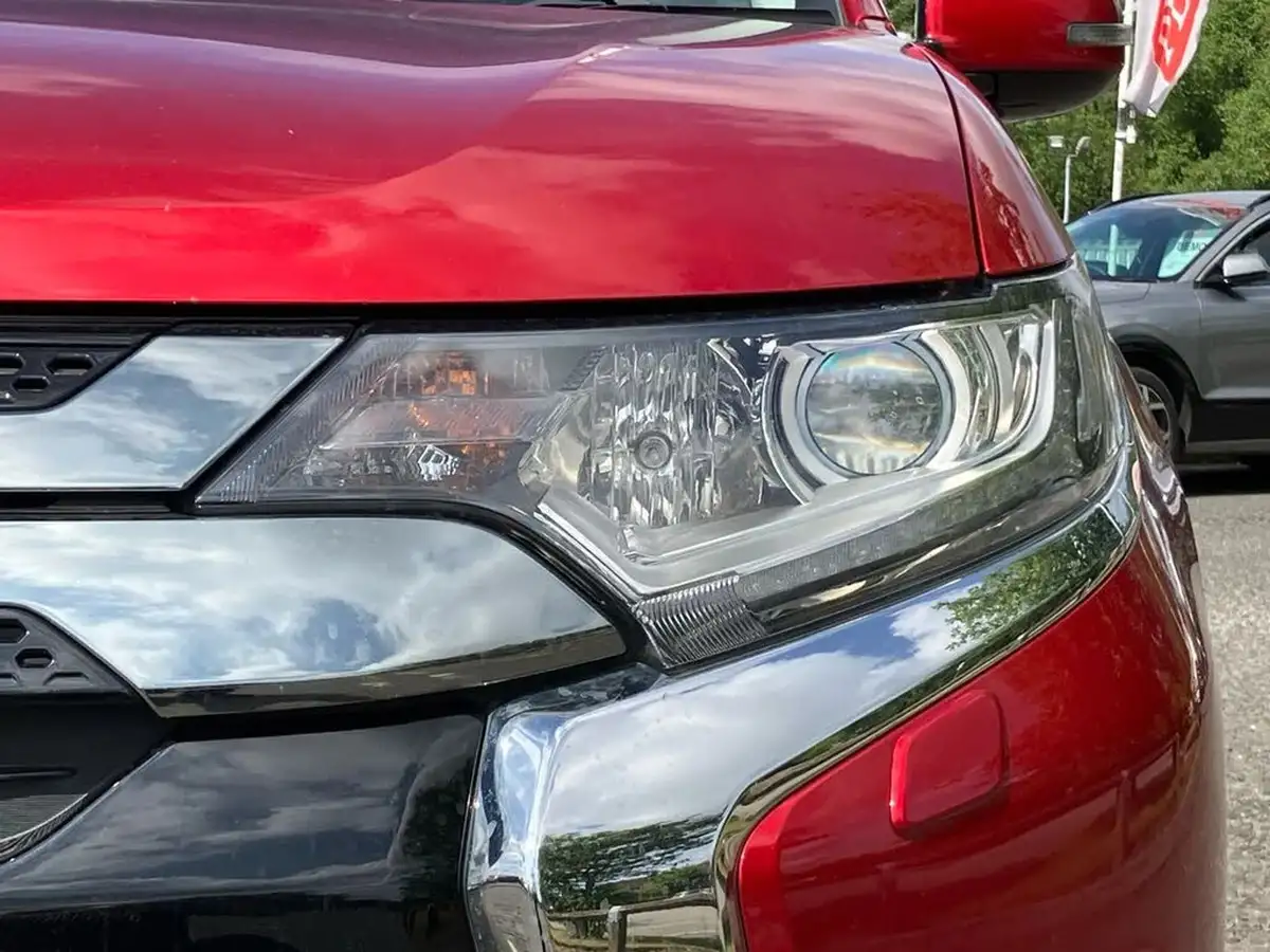 2020-mitsubishi-outlander-24-design-phev-big-14