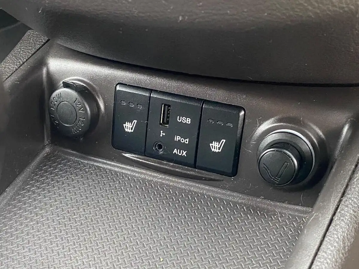 2012-hyundai-santa-fe-22td-premium-7st-auto-big-37
