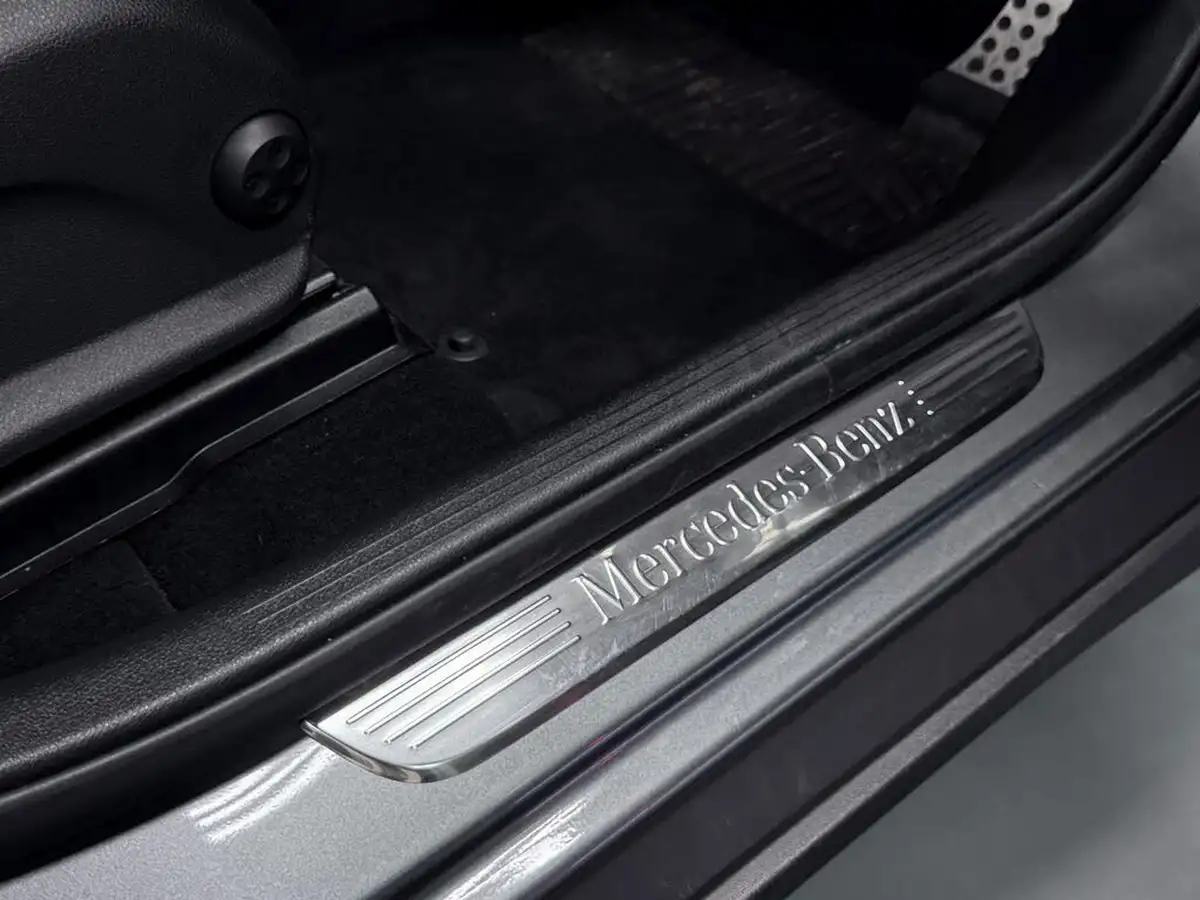 2021-mercedes-benz-glc-class-20d-glc220d-amg-line-station-wagon-5d-1950cc-4matic-plus-big-26