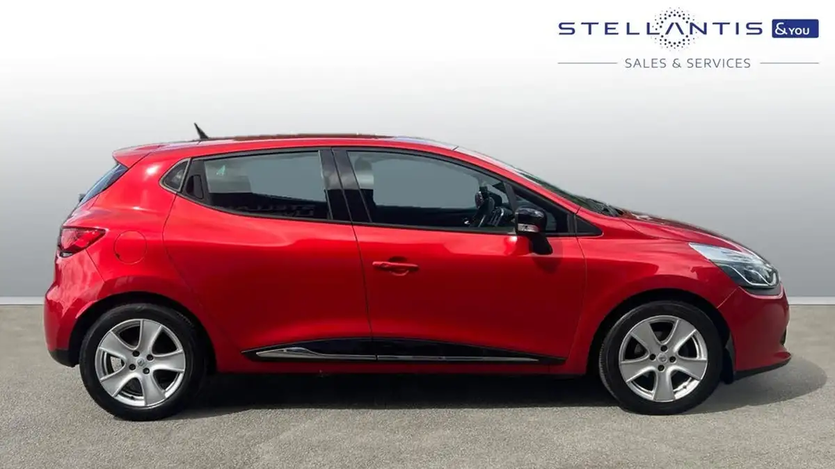 2016-renault-clio-09-tce-dynamique-nav-big-1