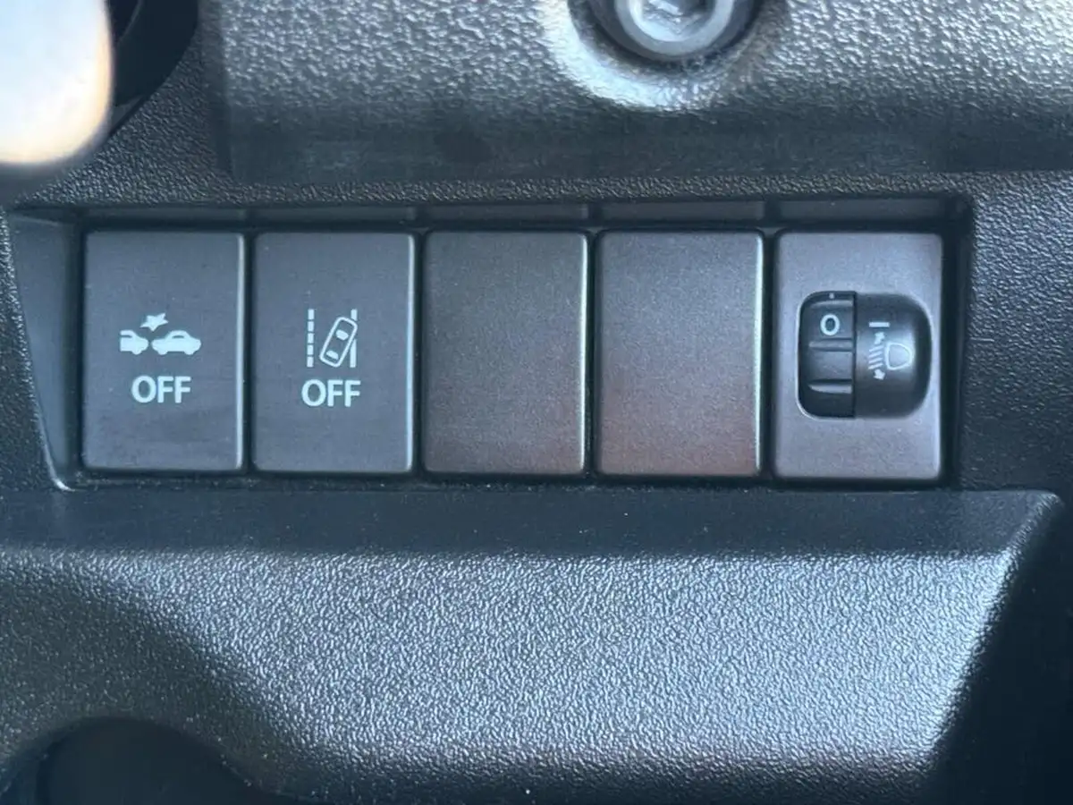 2022-suzuki-jimny-15-light-commercial-allgrip-big-18
