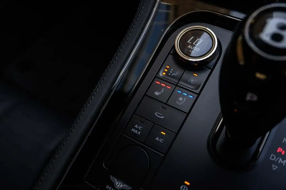 2024-bentley-continental-big-30