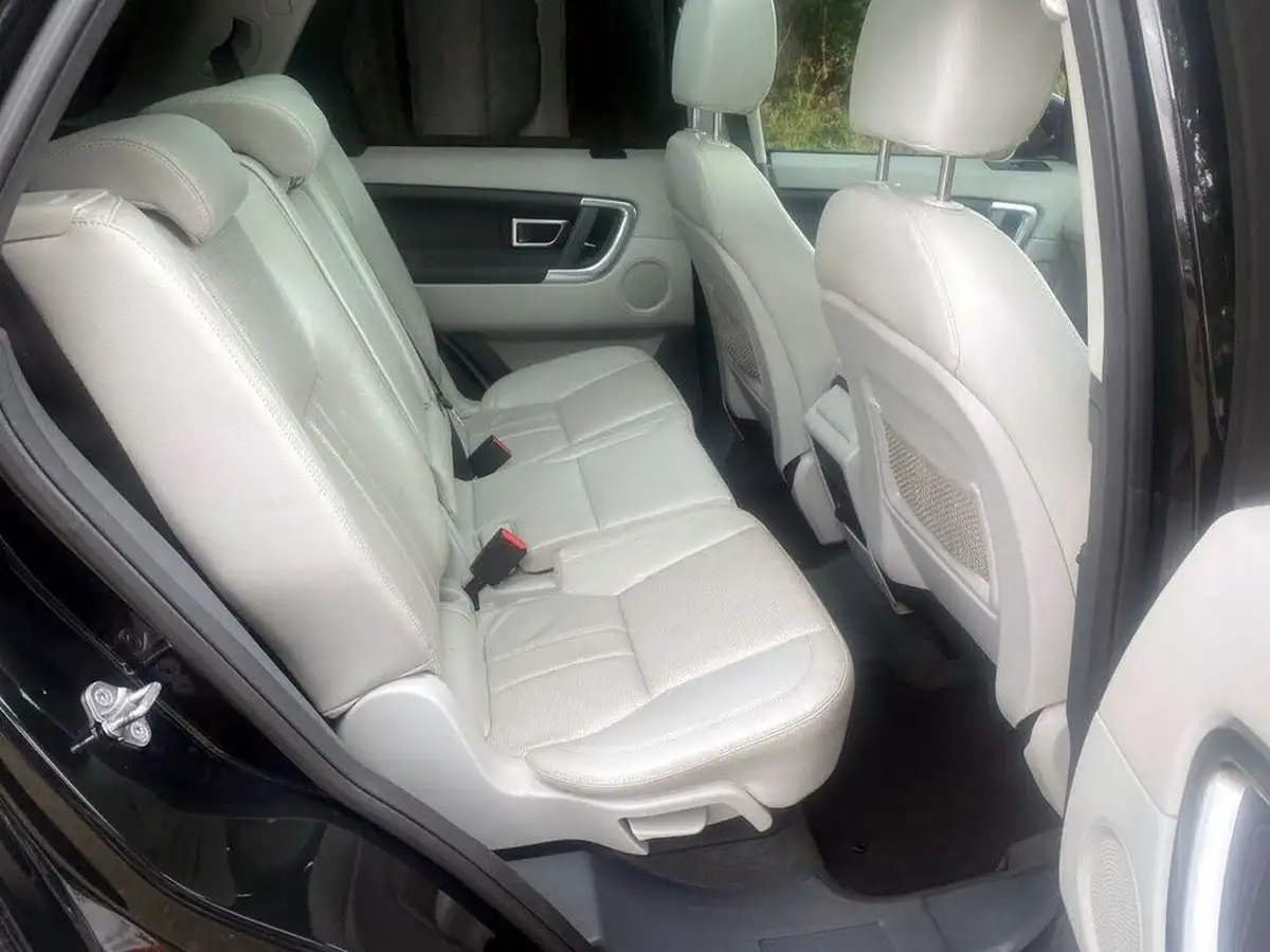 2017-land-rover-discovery-sport-20td4-hse-180ps-station-wagon-auto-big-33