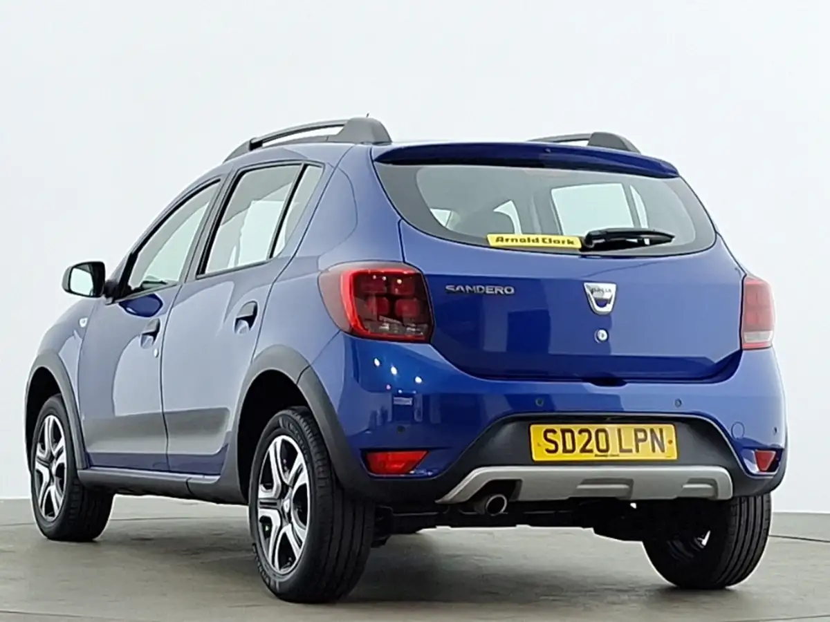 2024-mg-mg3-15-vti-tech-exclusive-nav-big-1