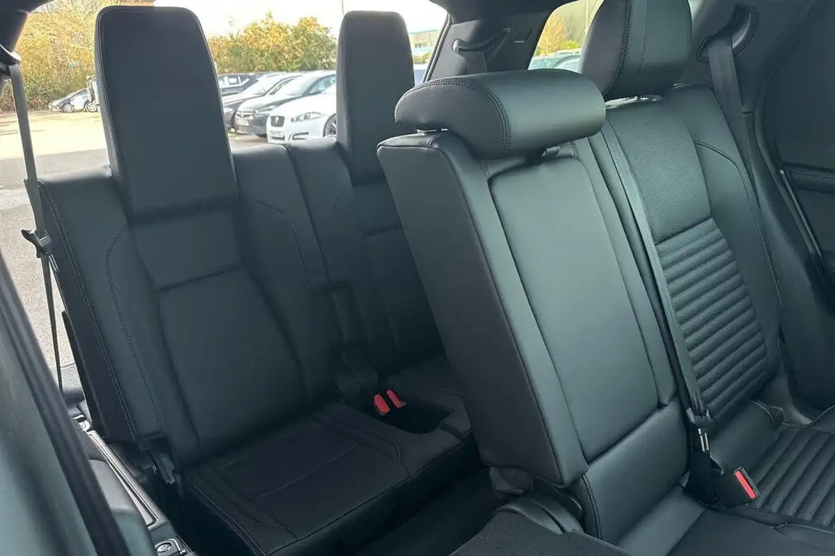 2024-land-rover-discovery-sport-20-d200-dynamic-se-big-33