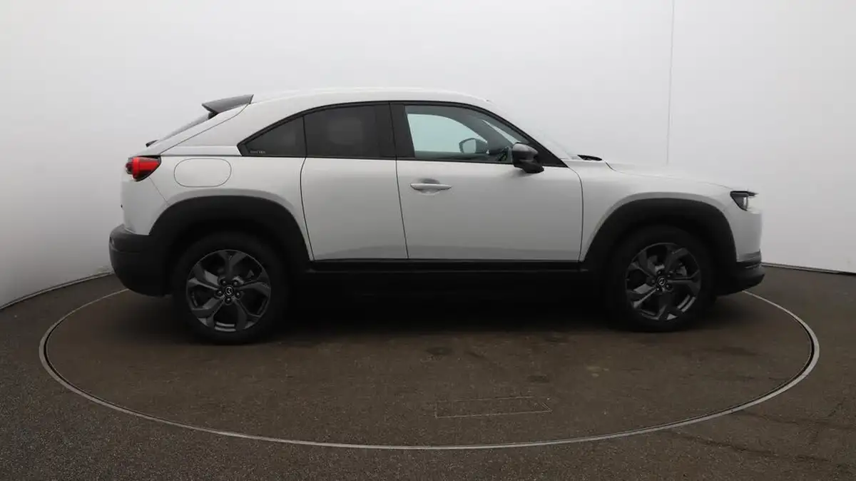 2021-mazda-mx-30-e-first-edition-big-49