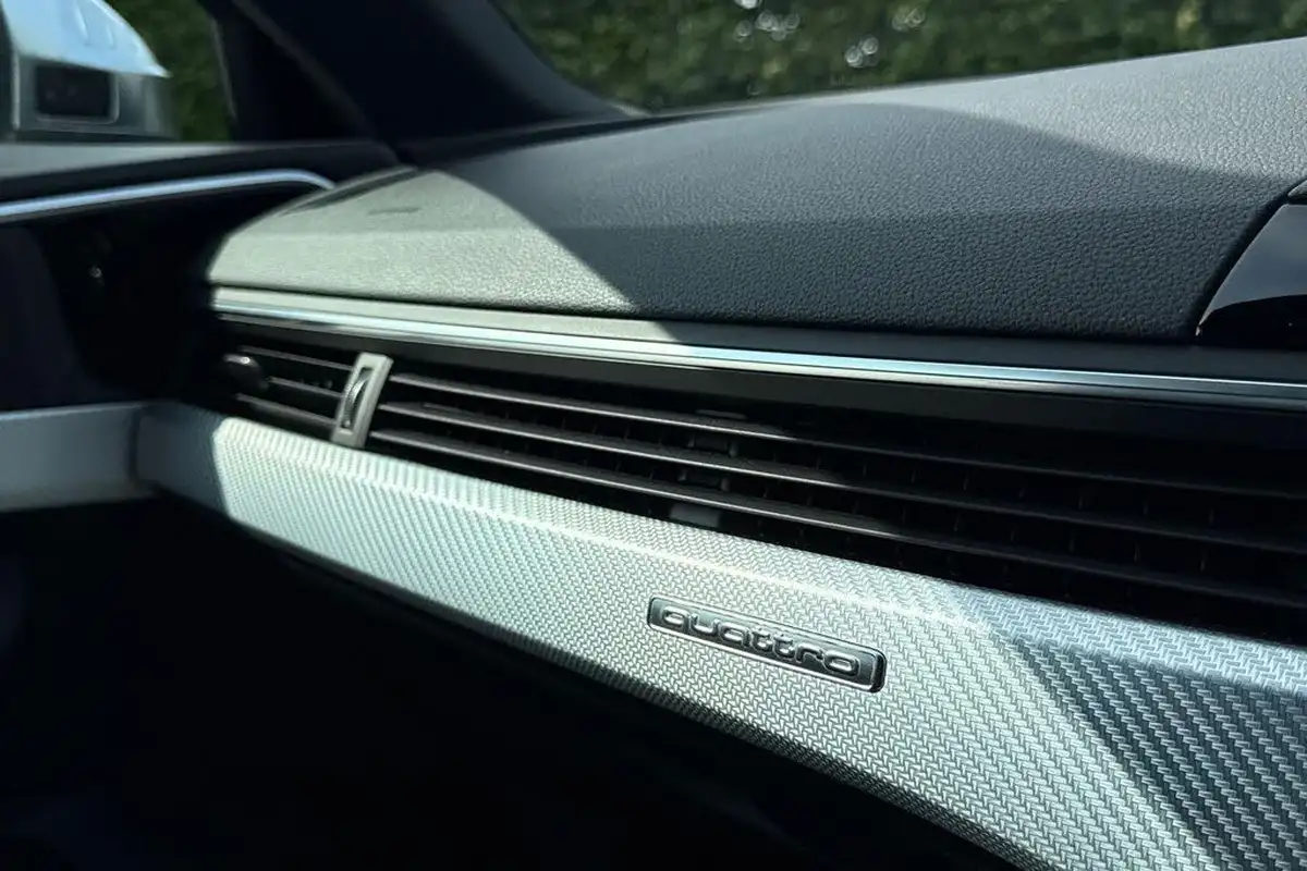 2022-audi-rs4-avant-29-tfsi-big-43
