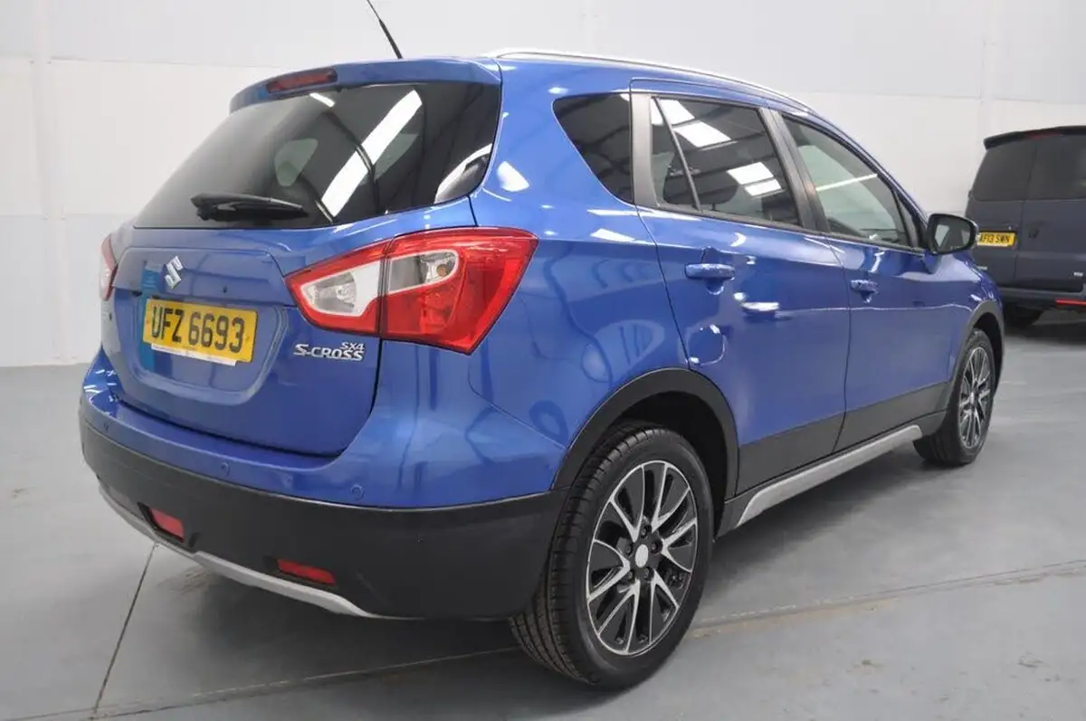 2014-suzuki-s-cross-16-sz-t-big-4
