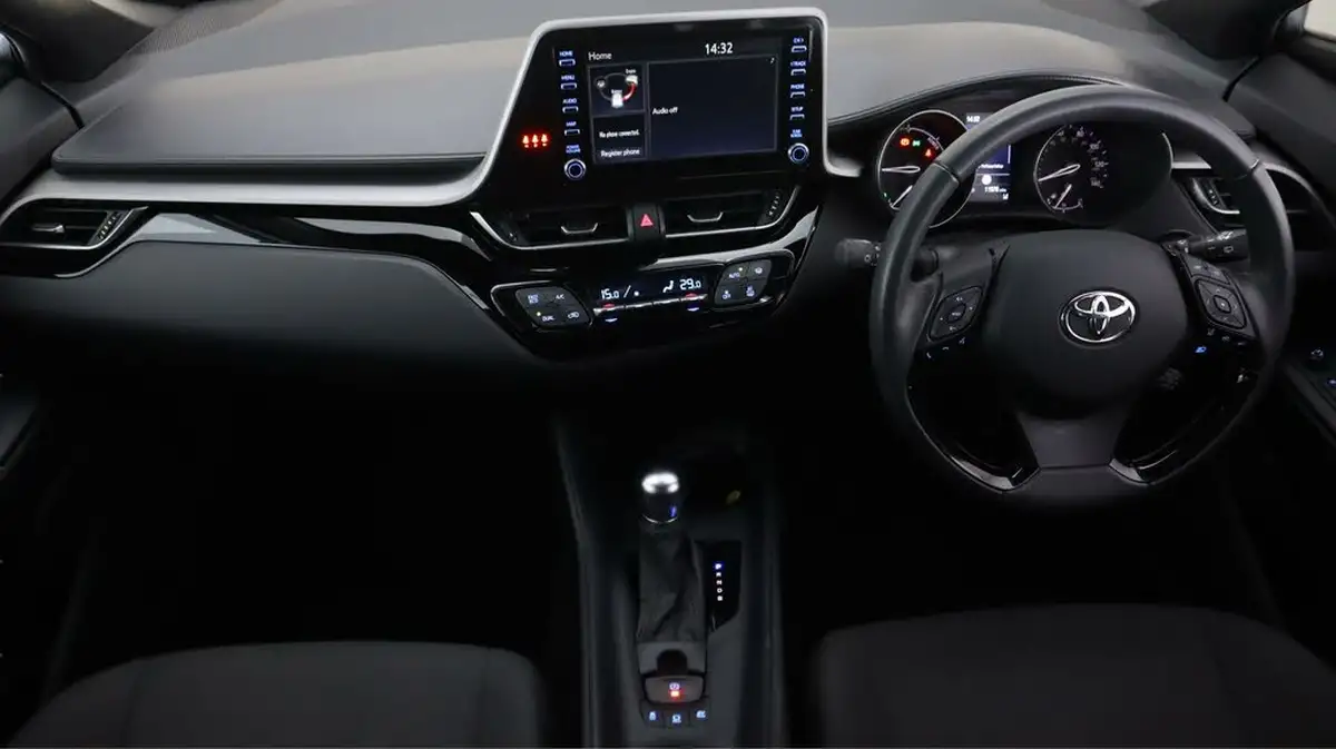 2022-toyota-c-hr-18-vvt-i-icon-big-11