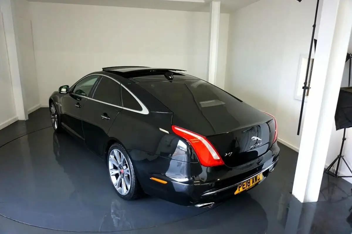 2018-jaguar-xj-series-30td-xj-premium-luxury-30tdv6-swb-big-5