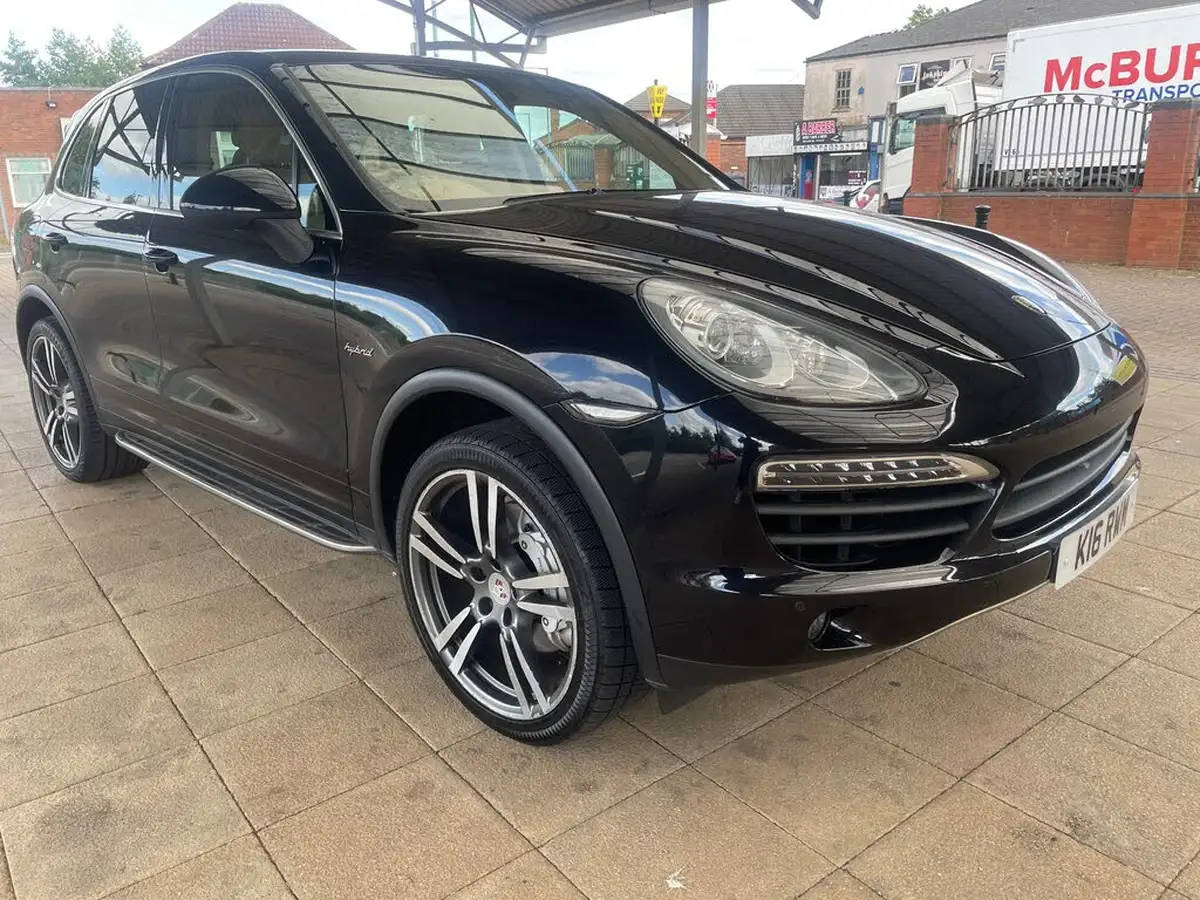 2012-porsche-cayenne-30-s-big-0